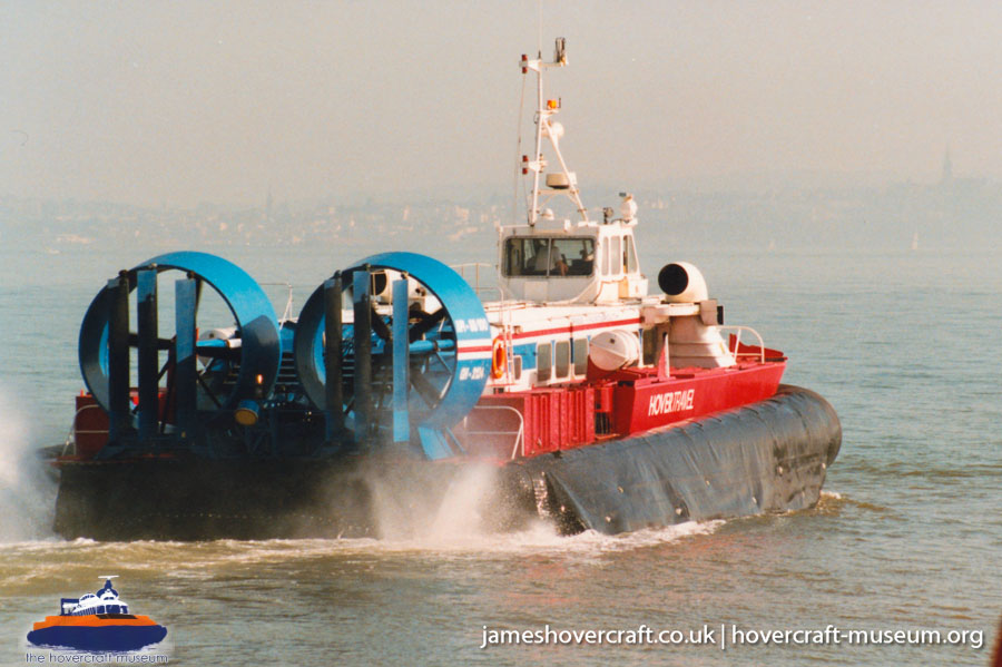 AP1-88 hovercraft promotional day by BHC -  (credit: The <a href='http://www.hovercraft-museum.org/' target='_blank'>Hovercraft Museum Trust</a>).